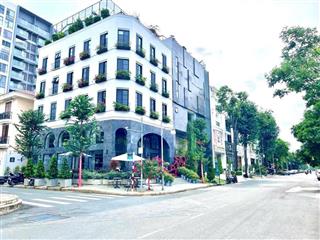 Bán siêu phẩm căn góc đường phạm thái bường  207m2  135 tỷ , phú mỹ hưng