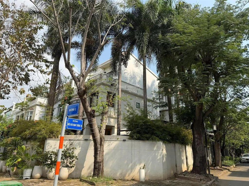 Chính chủ chuyển nhượng biệt thự góc mỹ thái 1 đường c, phú mỹ hưng quận 7  233m2  90tỷ