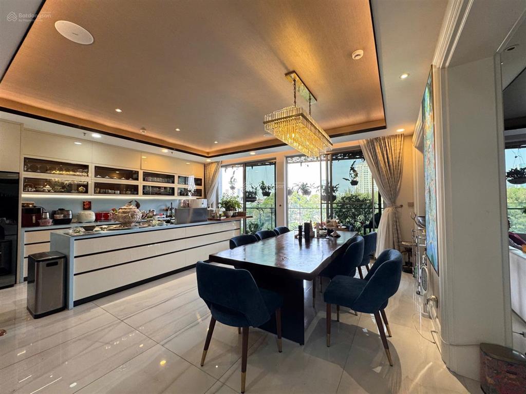 Góc đầu tư pmh 41 tỷ  dt 420m2 cần bán  căn hộ đập thông midtown (3 căn)