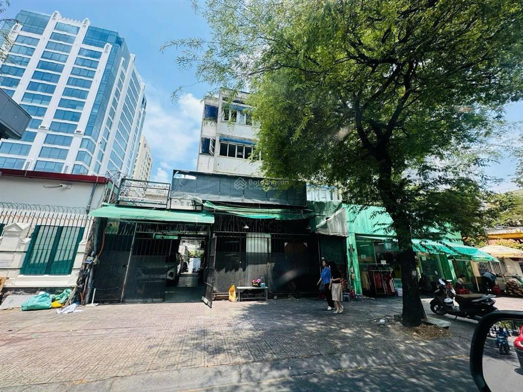 Bán toà nhà mặt tiền võ văn tần, phường 6, quận 3 giá đầu tư 700 tỷ  dt 800m2