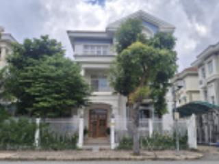 Cần bán gấp căn biệt thự khu nam viên, phú mỹ hưng với tổng dt 311m2. nhà ngay công viên 2 hecta