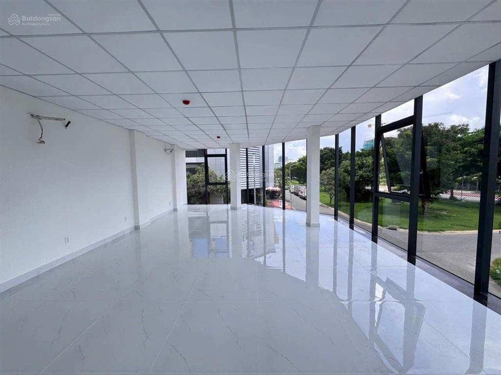Siêu phẩm góc 3 mặt tiền  khu kim sơn q7  phú mỹ hưng. giá tốt đầu tư 33 tỷ  dtsd 339m2