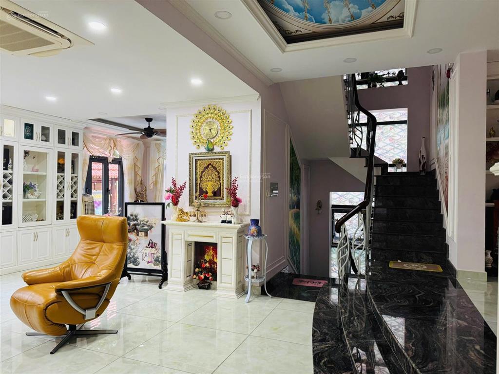Bán siêu phẩm đơn lập góc 3 mặt tiền nam thông 2, phú mỹ hưng, dtsd 284m2  112 tỷ
