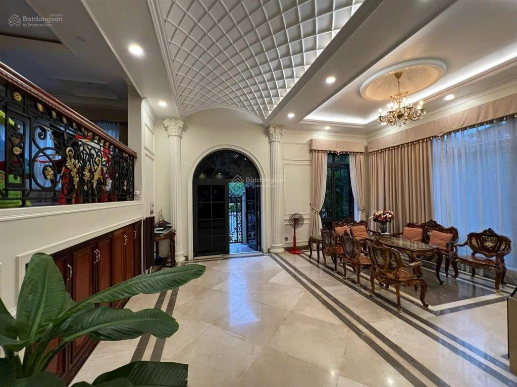 Bán siêu phẩm đơn lập nam thông đường 23 view công viên, 2 mặt tiền trước sau. giá 115 tỷ dt 15x18m