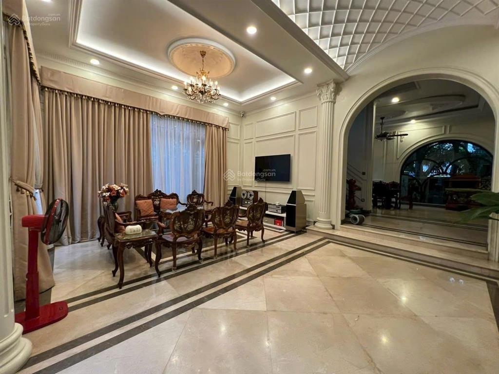 Bán siêu phẩm đơn lập nam thông đường 23 view công viên, 2 mặt tiền trước sau. giá 115 tỷ dt 15x18m