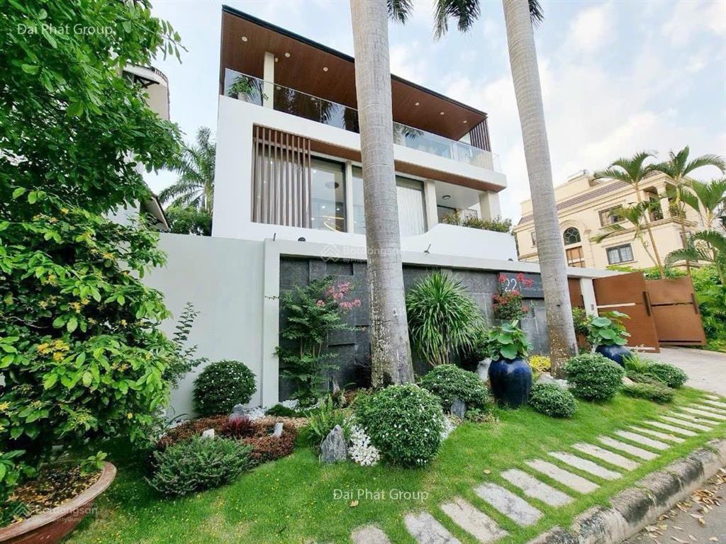 Hot! biệt thự 2 mặt tiền đường lớn khu phố nam thông 1, phú mỹ hưng, quận 7  270m2  120 tỷ