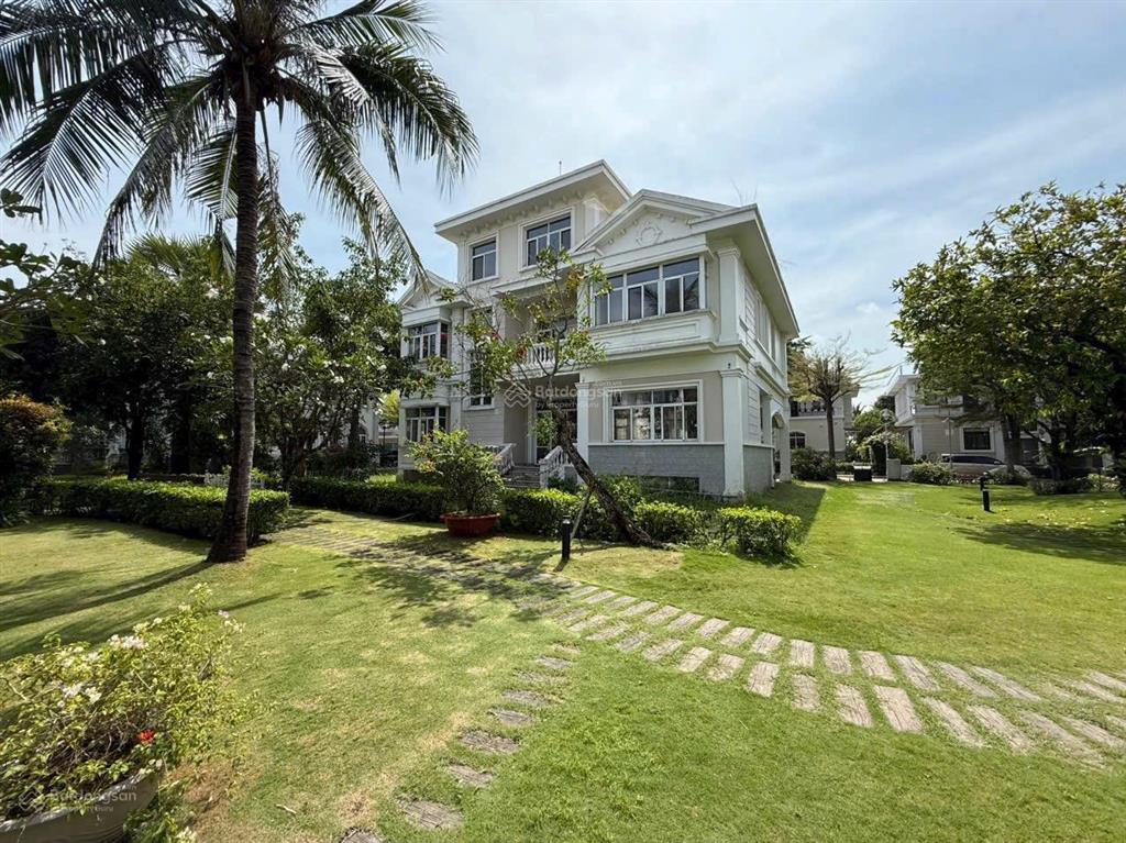 Giảm mạnh 50 tỷ vị trí vip dinh thự chateau  khu vip nhất phú mỹ hưng giá 230 tỷ dt 690m2