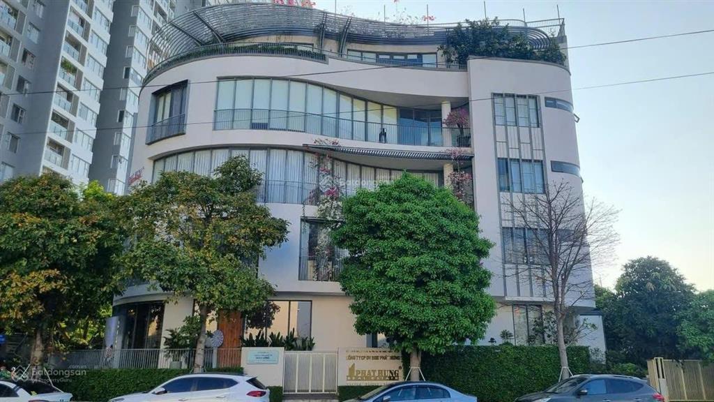 Bán gấp tòa nhà 6 tầng góc 2 mặt tiền kdc la casa q7  giá bán cực tốt 88 tỷ ~ dtsd 1250m2
