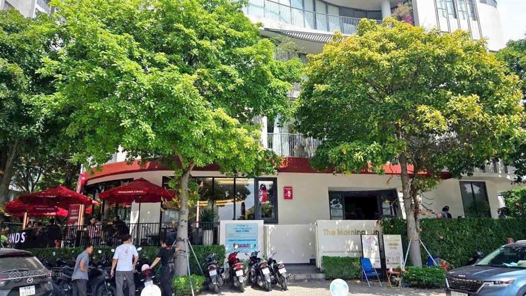 Bán tòa nhà 6 tầng góc 2 mặt tiền lê thị chợ, kdc la casa q7  giá bán cực tốt 88 tỷ ~ dtsd 1250m2