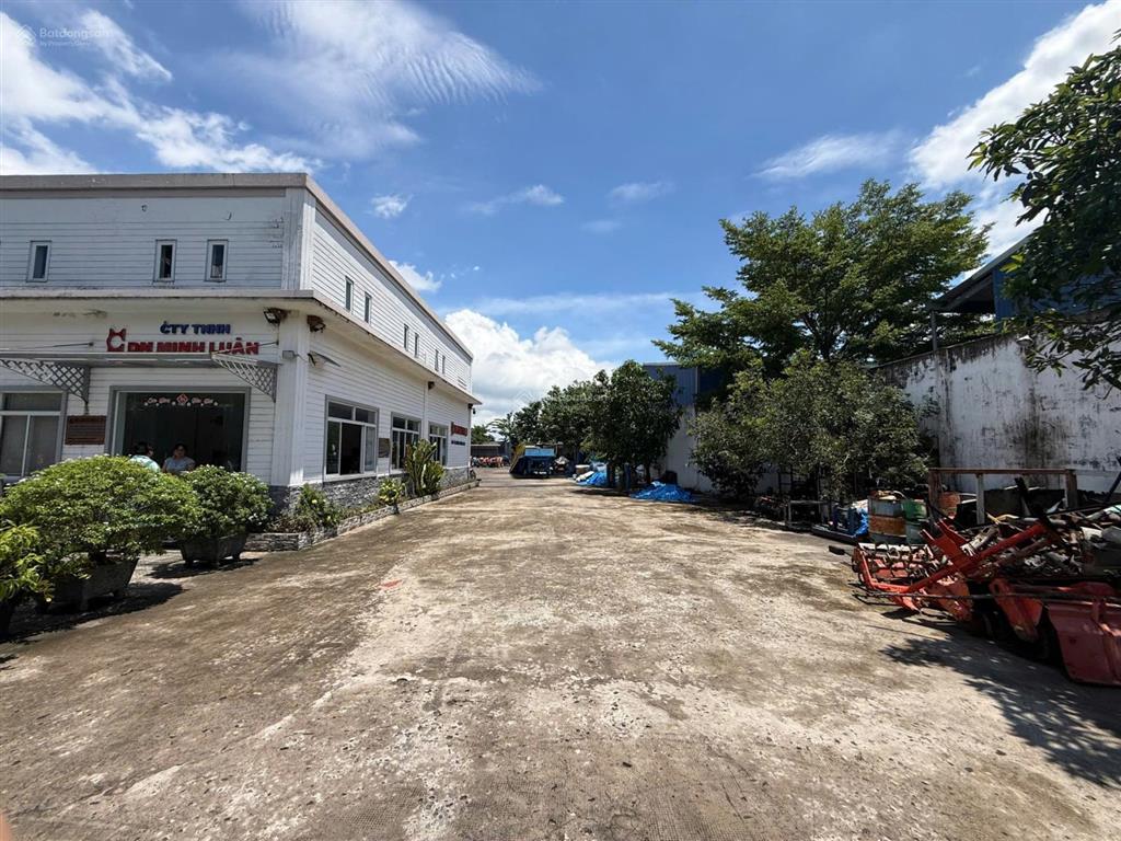 Sale off 50% chủ nhà định cư nước ngoài cần bán gấp 140 tỷ  7.000m2 đoàn nguyễn tuấn, bình chánh