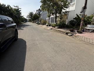 Bán nền nhà phố cotec dãy a2 dt 83.5m2 gần kế bên ubnd nhà bè sổ đỏ cty giá 3tỷ ***