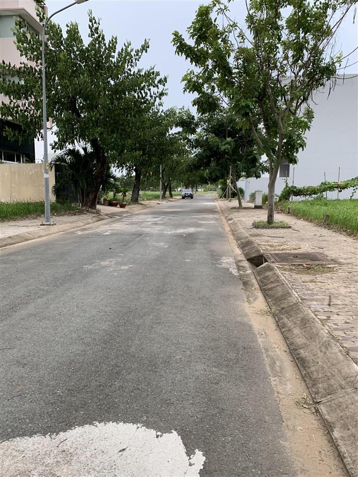 Nền nhà phố px vạn phát hưng nhà bè, 126m2, đường 12m, dãy a8, giá 44tr/m2. 0933 490 *** như hòa