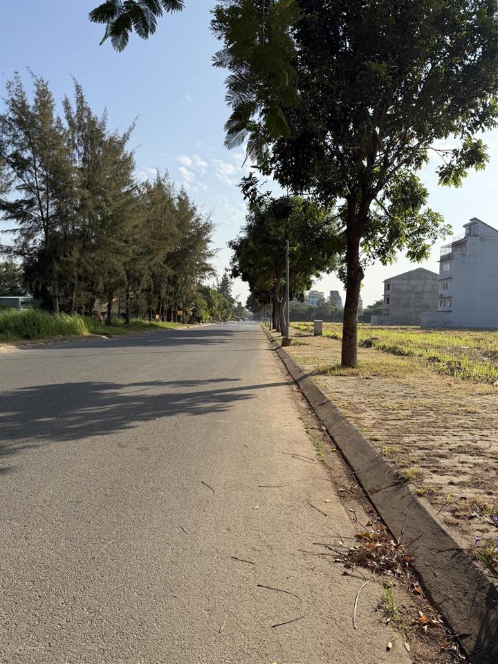 Nền nhà phố 138m² đg số 720m, kdc phú xuân vạn phát hưng nhà bè. sổ đỏ cty, giá chốt 60tr/m2.