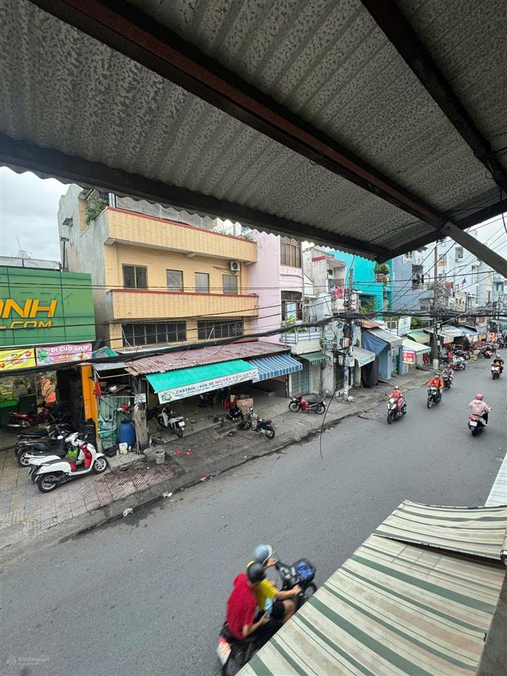 Cho thuê nhà mặt đường  quận 11