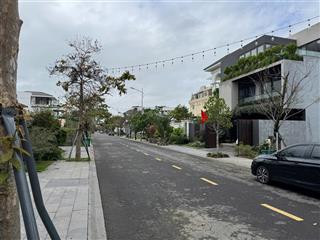 Cần tiền bán nhanh lô euro village 2 rẻ nhất khu đường giáng hương 10, tây nam 300m2