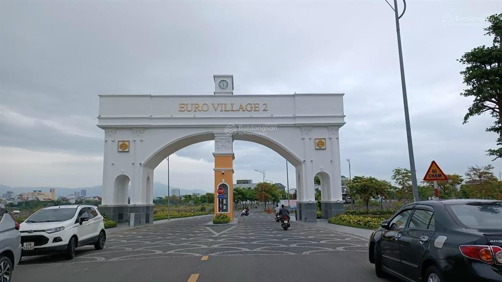 Bán nhanh lô biệt thự chế viết tấn view kênh sinh thái nhìn qua khu euro village 2, 250m2