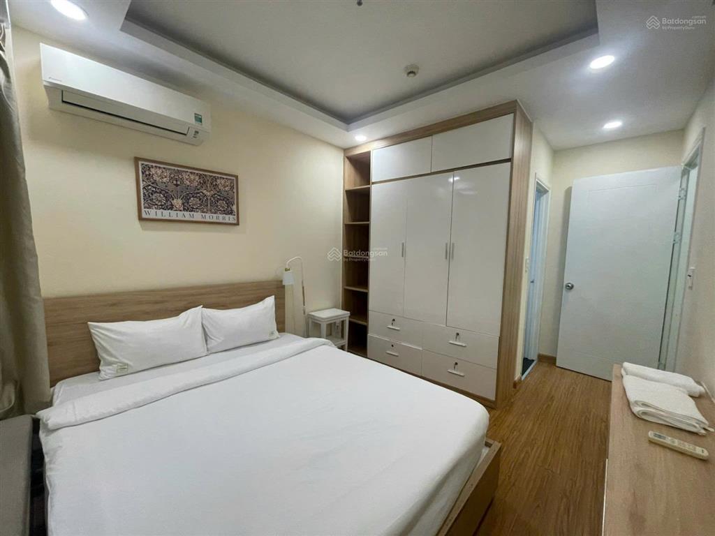 Scenic valley 1 giá 7t500, diện tích 71m2, 2 phòng ngủ view hồ bơi. lainguyen 0903 892 ***