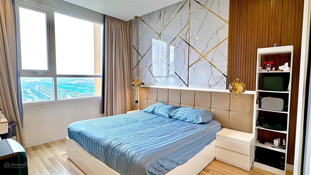 Bán căn hộ 2pn sala sarimi view trực diện công viên sổ hồng sẵn công chứng ngay