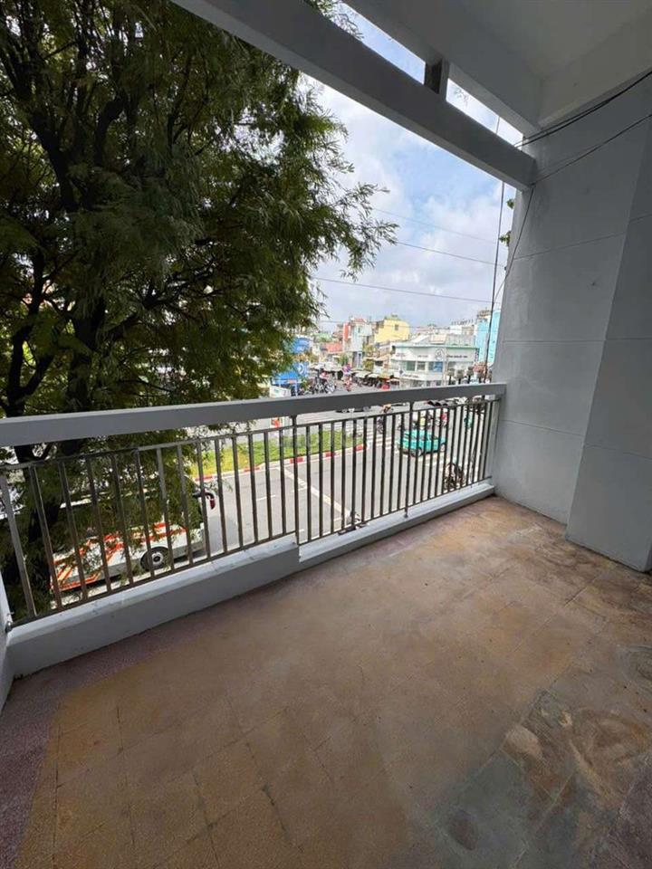 CHO THUÊ CHUNGCƯ LẦU 1  MT HỒNG BÀNGQ5, 72m², LỐI ĐI RIÊNG, THOÁNG MÁT