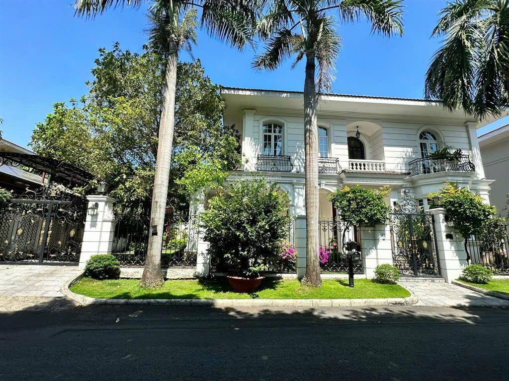 Bán căn biệt thự cao cấp mỹ kim giá tốt thị trường. dt 180m2. giá chỉ 68 tỷ.  0933 600 ***