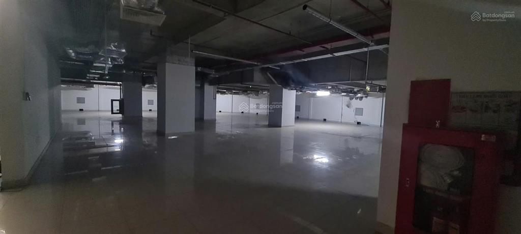 Cho thuê mbkd phố láng hạ  đống đa 906m2 phù hợp làm bar club  nhà hàng...  0943 250 ***