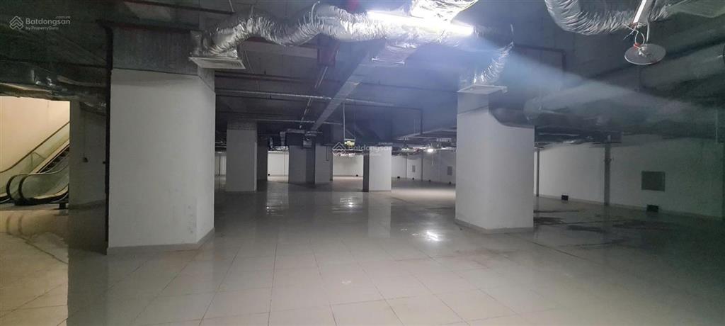 Cho thuê mbkd phố láng hạ  đống đa 906m2 phù hợp làm bar club  nhà hàng...  0943 250 ***