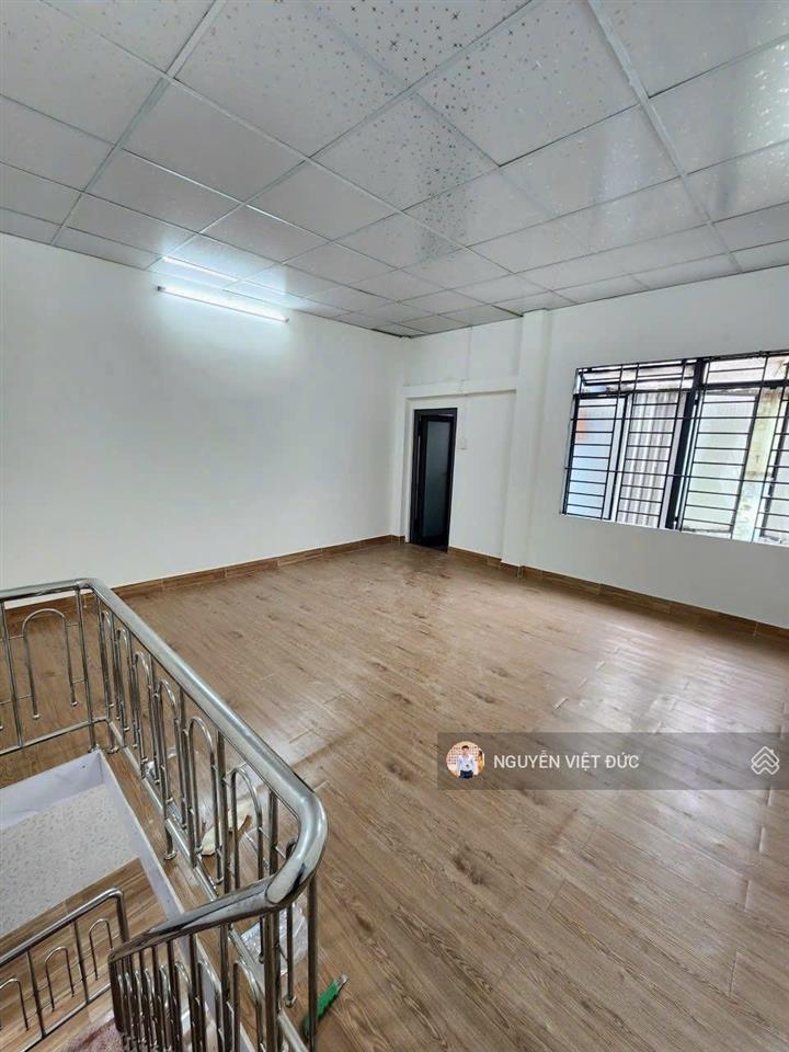 Giảm 300tr bán nhà mặt tiền hai bà trưng dĩ an ngay siêu thị go, vị trí đẹp nhất trục đường