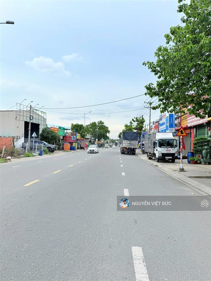 Bán gấp khách sạn mặt tiền lê hồng phong ngã tư chiêu liêu cho thuê 35tr/tháng ngay gần ga metro