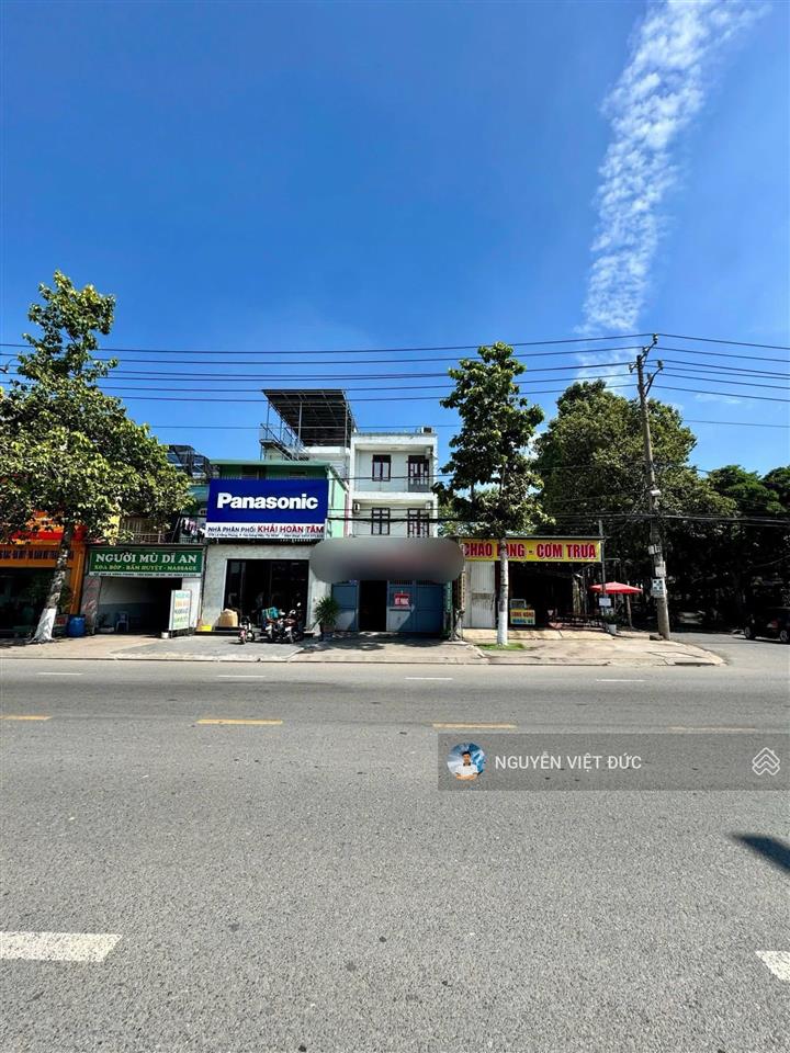 Bán gấp khách sạn mặt tiền lê hồng phong ngã tư chiêu liêu cho thuê 35tr/tháng ngay gần ga metro