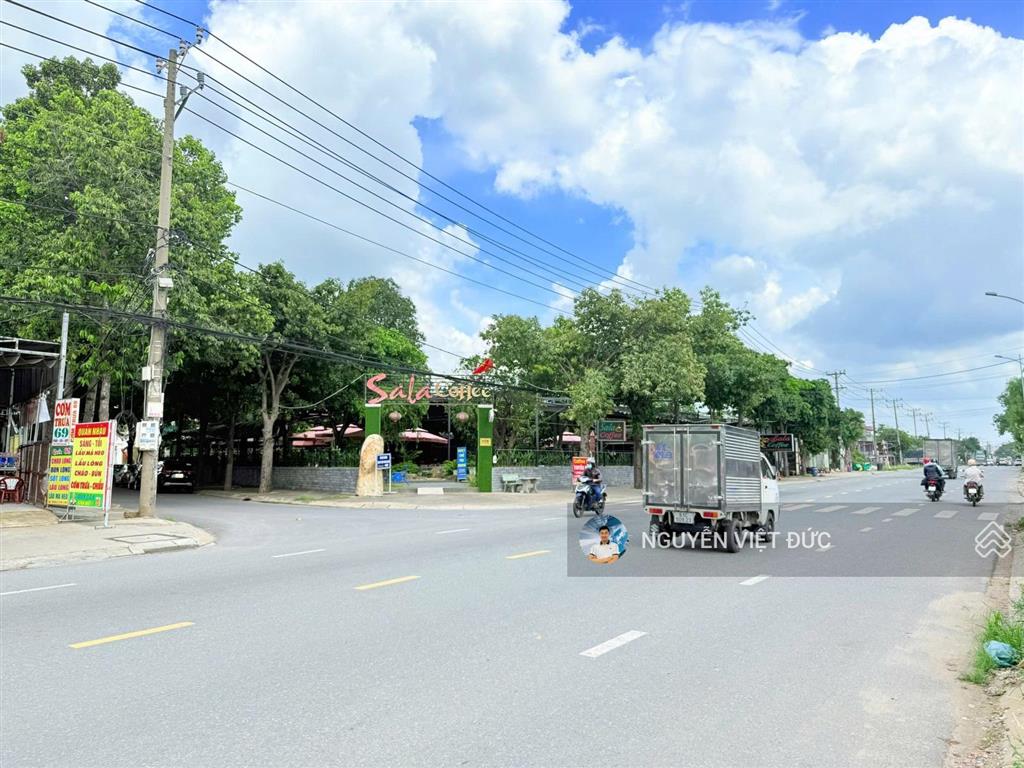 Bán gấp khách sạn mặt tiền lê hồng phong ngã tư chiêu liêu cho thuê 35tr/tháng ngay gần ga metro