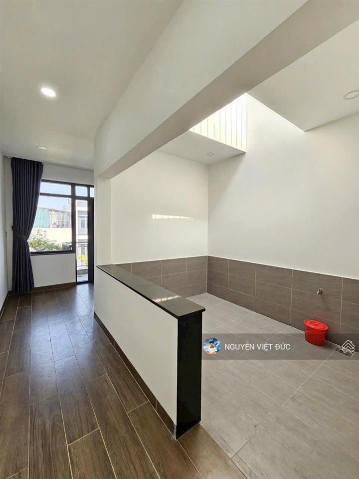 Giảm gấp 700tr triệu bán nhà đẹp đường lê hồng phong gần ngã tư chiêu liêu khu dân cư cao cấp