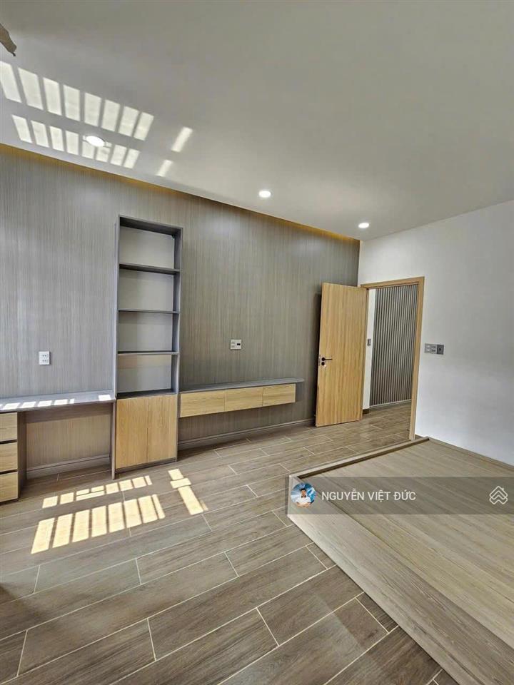 Giảm gấp 700tr triệu bán nhà đẹp đường lê hồng phong gần ngã tư chiêu liêu khu dân cư cao cấp