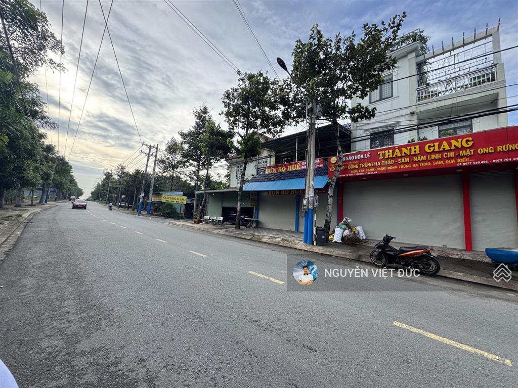 Giảm 600tr bán gấp nhà mặt tiền view hồ đường huỳnh thị tươi kinh doanh để xe cực rộng đất ngang 7m