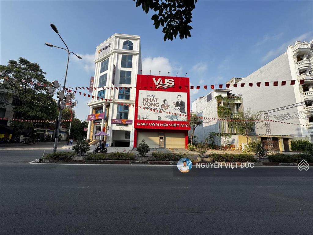 Bán gấp toà nhà trung tâm anh ngữ mặt tiền trung tâm hành chính dĩ an cho thuê 80 triệu/tháng