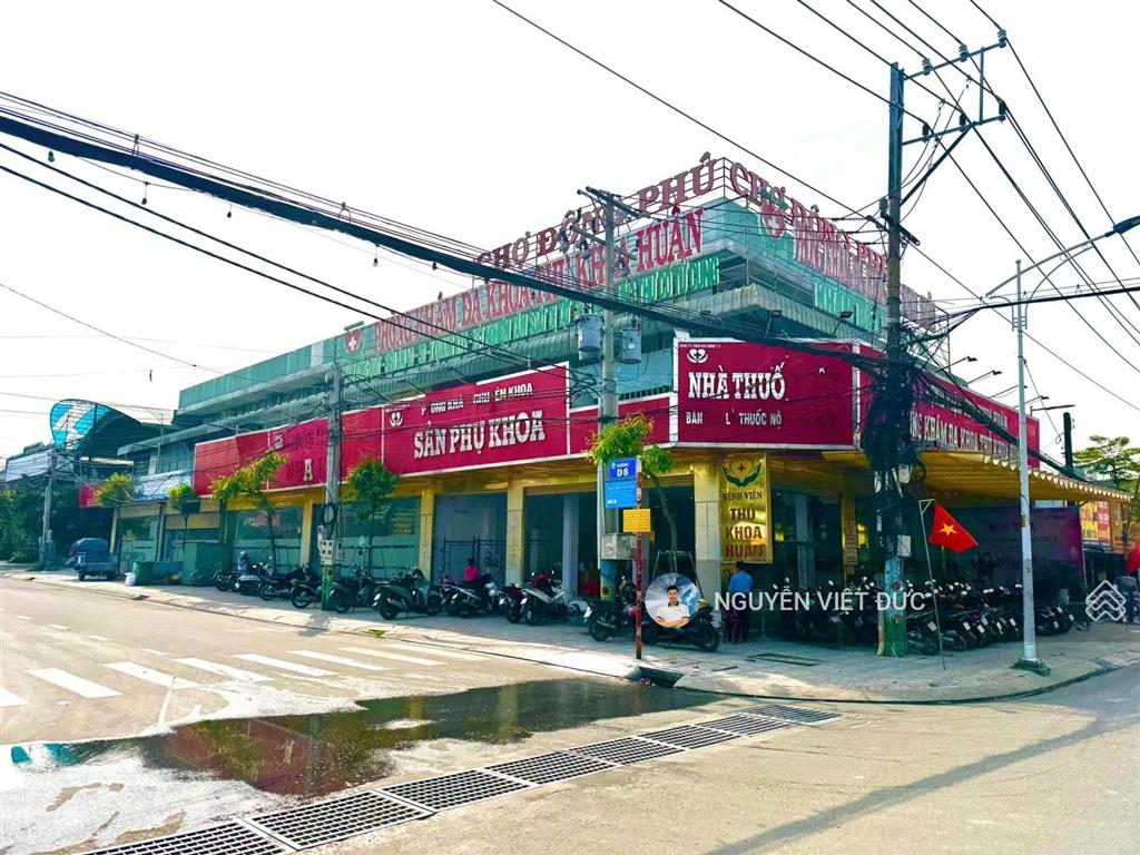 Bán gấp lô góc 355m2 mặt tiền thủ khoa huân đối diện chợ đông phú đang kẹt bank bán gấp