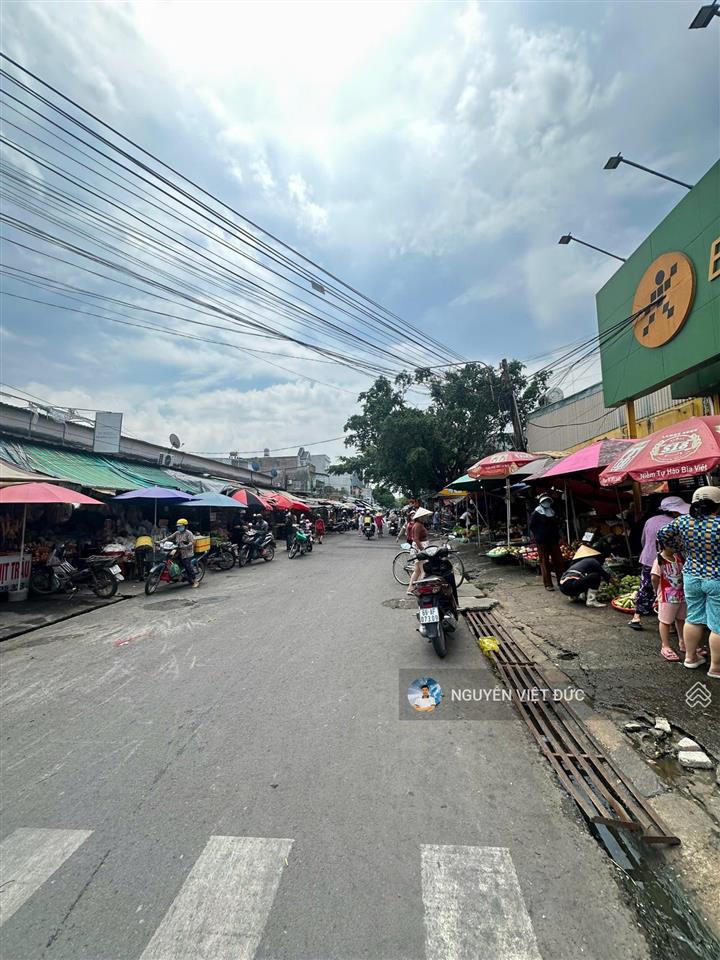 Bán gấp 115m2 thổ cư ngay chợ đông an gần trung tâm y tế dĩ an và làng đại học , sát vành đai 3