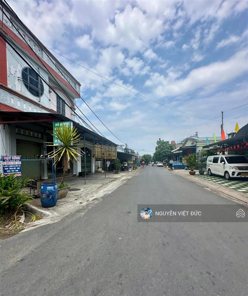 Bán gấp 115m2 thổ cư ngay chợ đông an gần trung tâm y tế dĩ an và làng đại học , sát vành đai 3