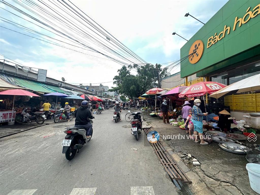 Bán gấp 115m2 thổ cư ngay chợ đông an gần trung tâm y tế dĩ an và làng đại học , sát vành đai 3
