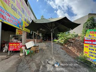 Lô đất vip 2 mặt tiền trục chính nối các khu chung cư bcons vào tttm bcons city dĩ an kinh doanh
