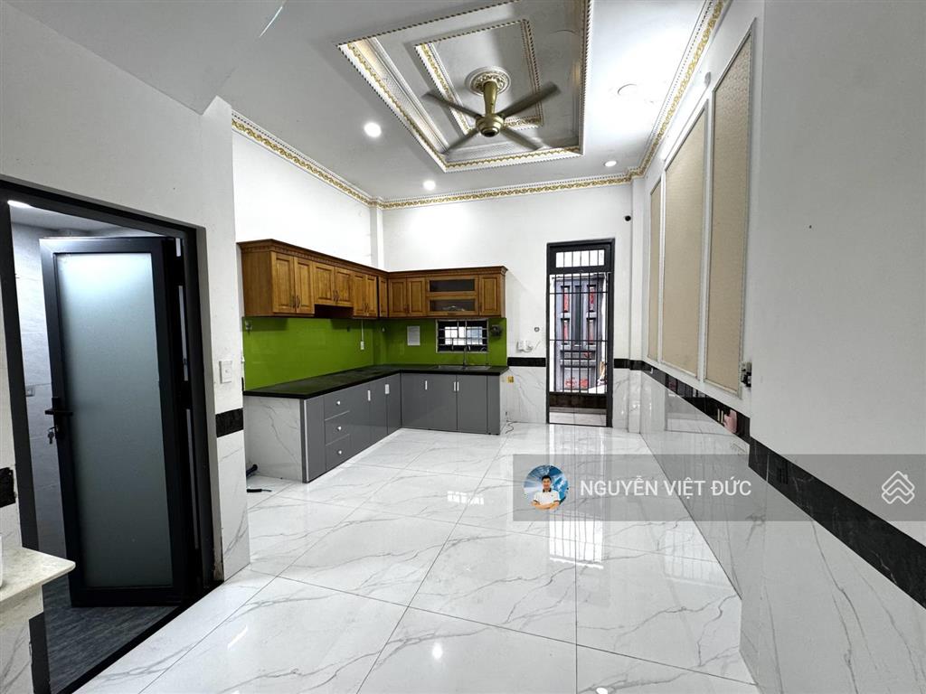 Rẻ hơn hàng xóm 800tr bán gấp nhà 2 lầu kiên cố hoàn công ngay ngã tư miếu ông cù khu dân cư đẹp