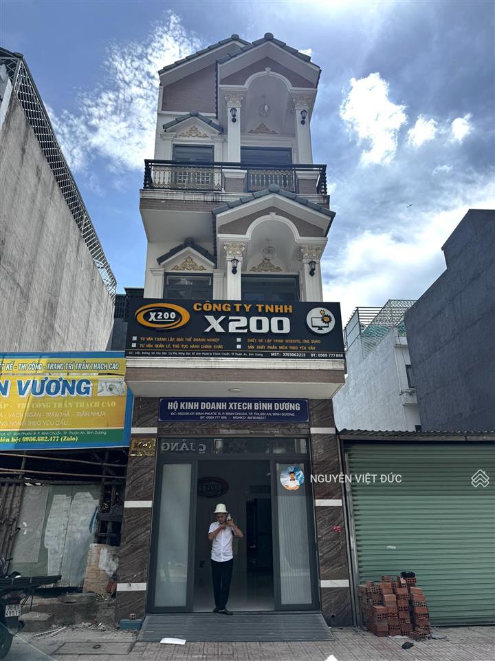 Rẻ hơn hàng xóm 800tr bán gấp nhà 2 lầu kiên cố hoàn công ngay ngã tư miếu ông cù khu dân cư đẹp