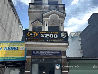 Rẻ hơn hàng xóm 800tr bán gấp nhà 2 lầu kiên cố hoàn công ngay ngã tư miếu ông cù khu dân cư đẹp