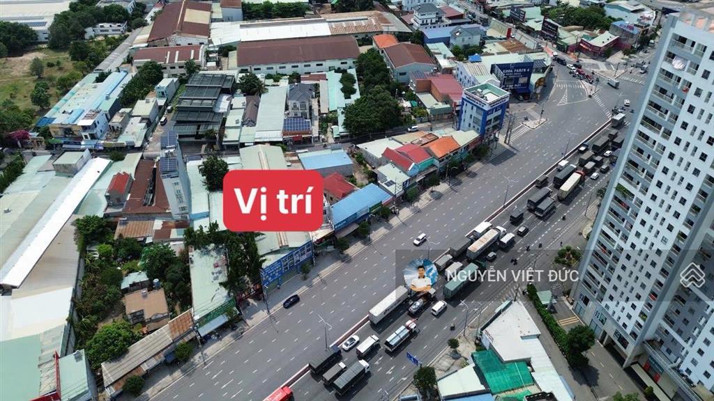 Bán gấp showroom mặt tiền dt743 ngay ngã 6 an phú vị trí cực đẹp đối diện chung cư tecco