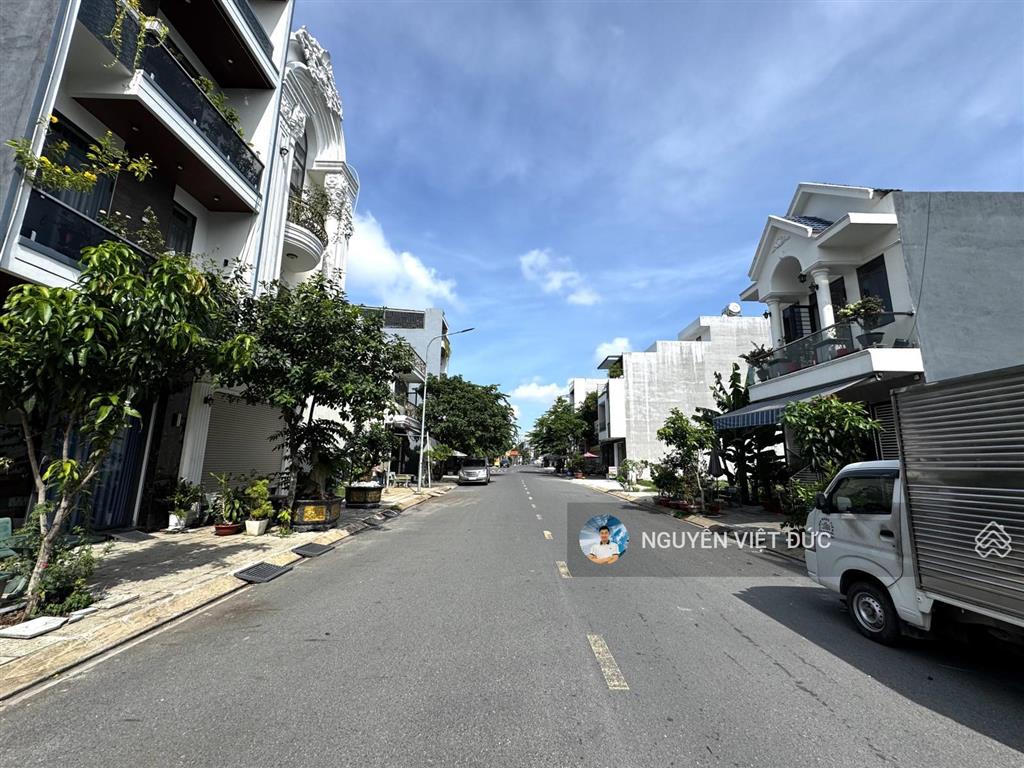 Bán rẻ lô đất trục chính kdc ngay dt743 chợ đông đô ngay ngân hàng hd bank rẽ vào