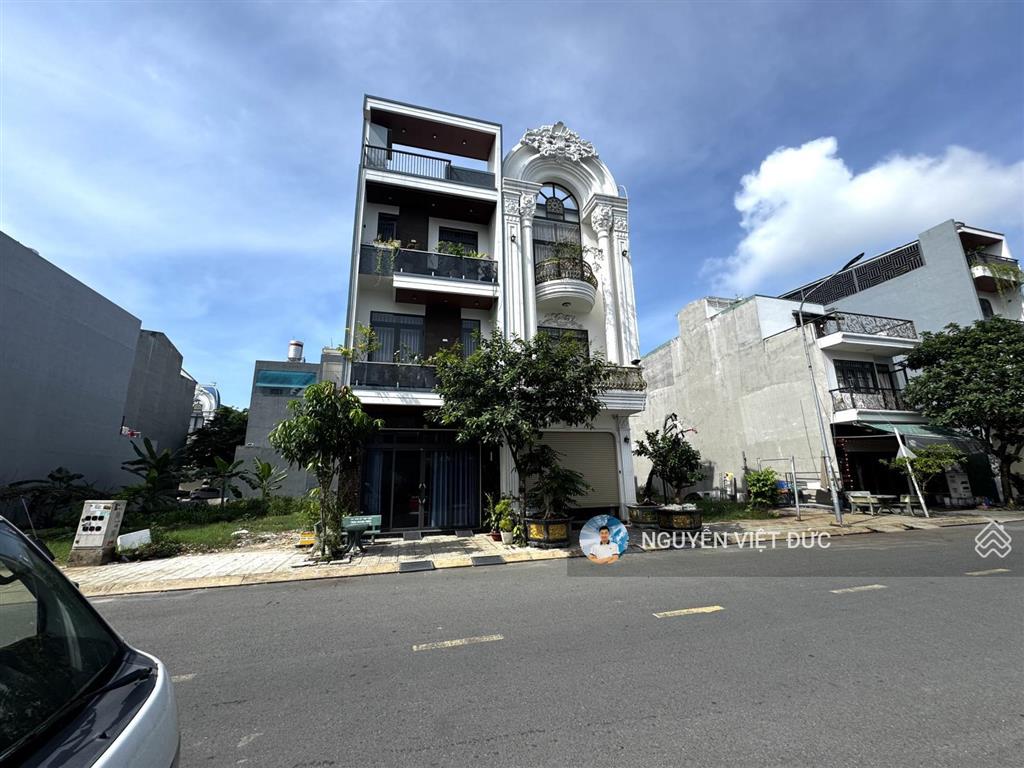 Bán rẻ lô đất trục chính kdc ngay dt743 chợ đông đô ngay ngân hàng hd bank rẽ vào