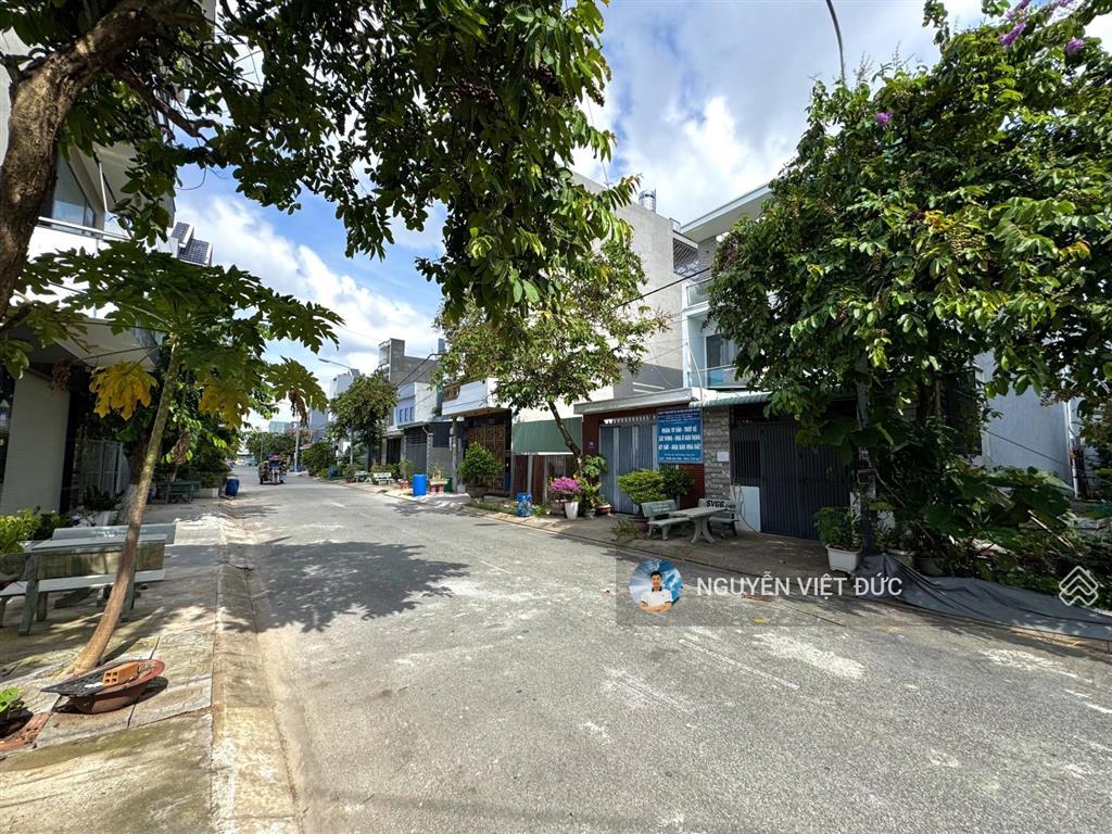 Đất ngay đường nguyễn đình chiểu trung tâm đông hòa dĩ an gần quốc lộ 1k về làng đại học