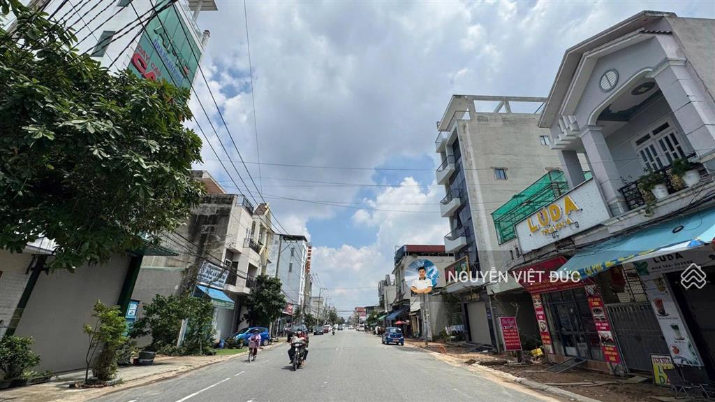 Bán gấp mặt tiền d1 vietsing tặng bản vẽ khách sạn 6 tầng trục chính kinh doanh sầm uất