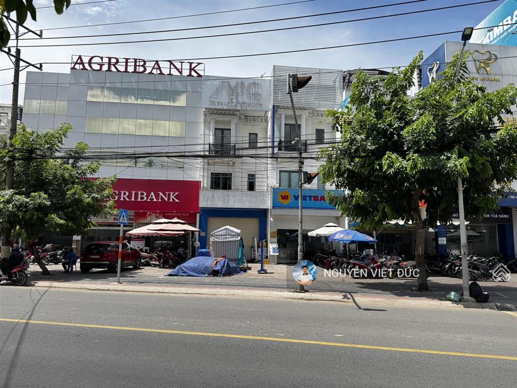 Giảm 2,5tỷ bán nhà mặt phố ngân hàng đường 22/12 thuận an ngay sát ql13 kinh doanh sầm uất