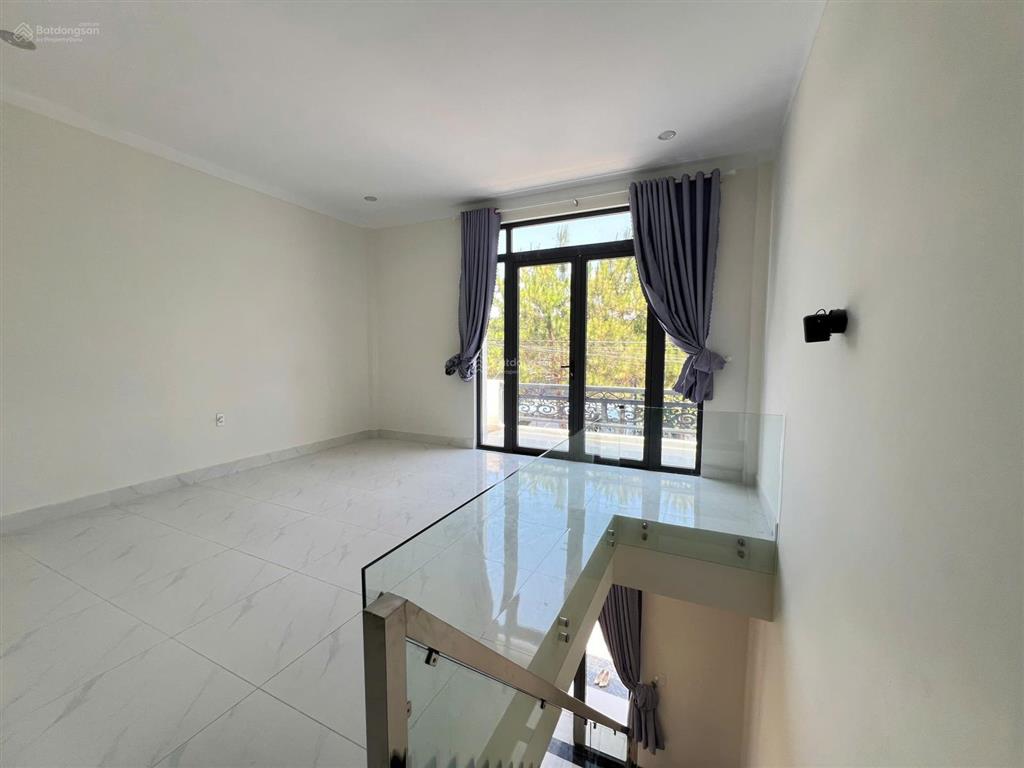 Bán nhà trung tâm phường 2 giá tốt. 0937 508 ***