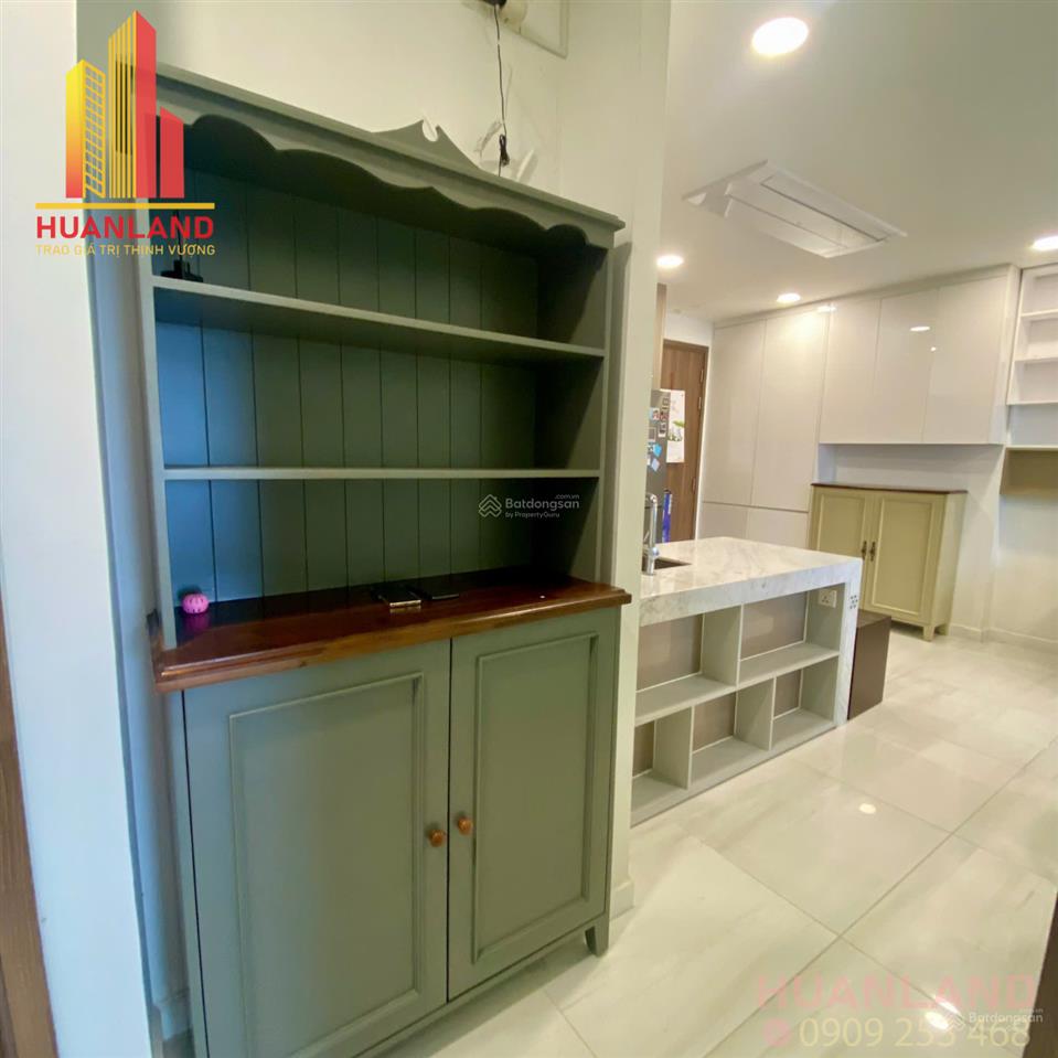 Chính chủ gửi bán căn 2pn 78m2 nội thất cơ bản tại kingdom 101, quận 10, giá chỉ từ 7,8 tỷ